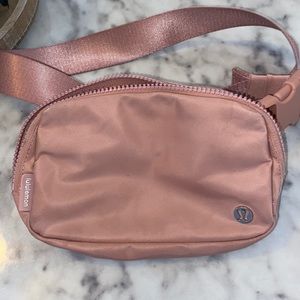 Lululemon Belt Bag - Pink Pastel